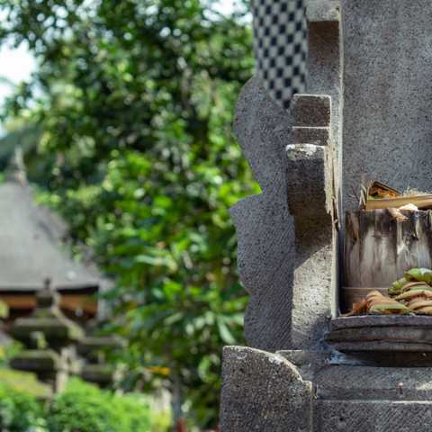 Template offering in Tirta Empul, Bali, 2020
